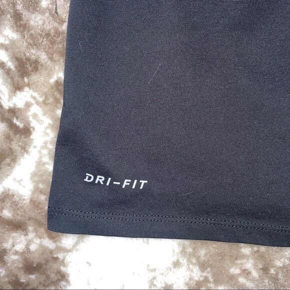 💋Bundle 4 items for $20. Add items💋 to a bundle - Picture 4 of 6